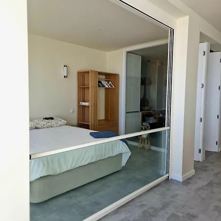 Romantic Escape - Private Jacuzzi And Wow Seaview アパート ラゴス