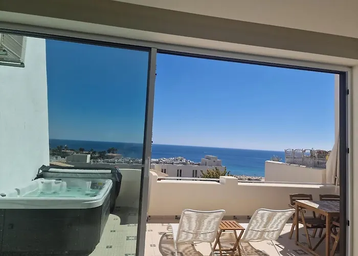 Romantic Escape - Private Jacuzzi And Wow Seaview *