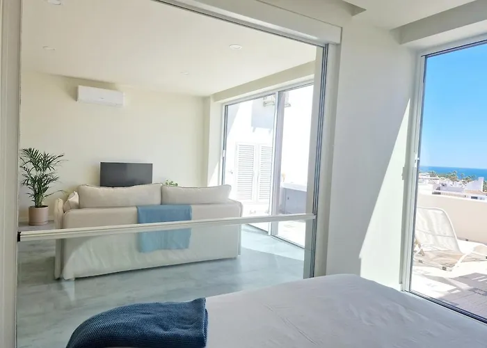 アパート Romantic Escape - Private Jacuzzi And Wow Seaview *