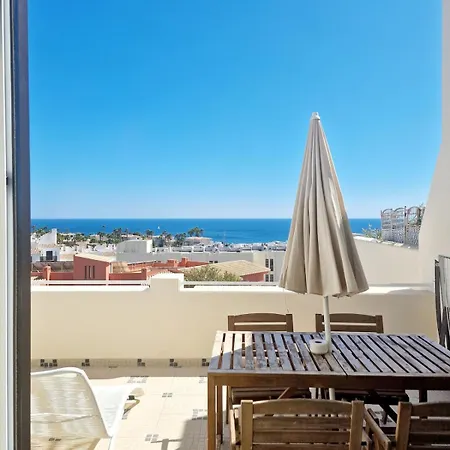 Daire Romantic Escape - Private Jacuzzi And Wow Seaview Lagos