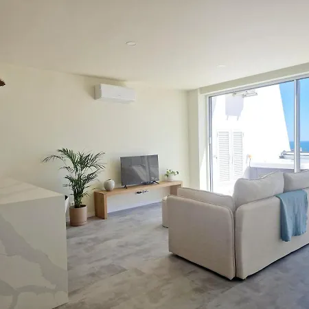 Daire Romantic Escape - Private Jacuzzi And Wow Seaview Lagos