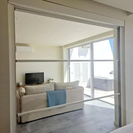 Romantic Escape - Private Jacuzzi And Wow Seaview * Lagos