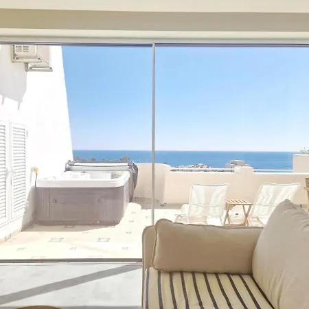 Romantic Escape - Private Jacuzzi And Wow Seaview *