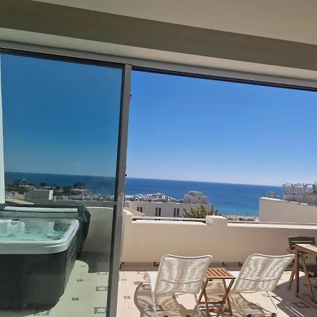 Romantic Escape - Private Jacuzzi And Wow Seaview *