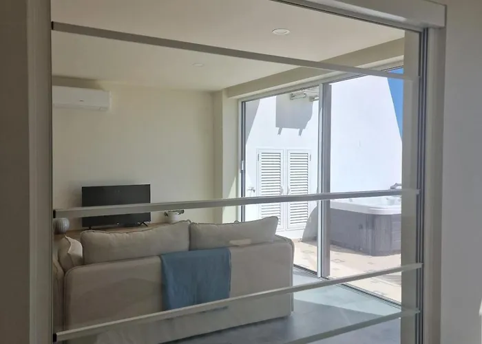 Romantic Escape - Private Jacuzzi And Wow Seaview Apartman